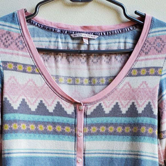 Victoria's Secret Pink/Blue Aztec Print Pajama Shirt Size Small - Picture 7 of 16